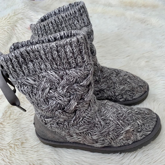 Isla Ugg Boot - Picture 3 of 4